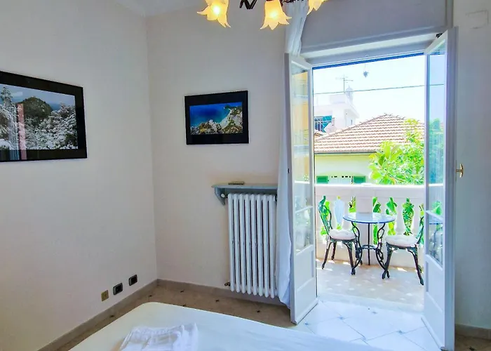 Tropical Garden - Full Floor