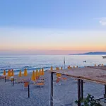 Tropical Garden - Full Floor * Varigotti