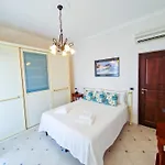 Tropical Garden - Full Floor Varigotti