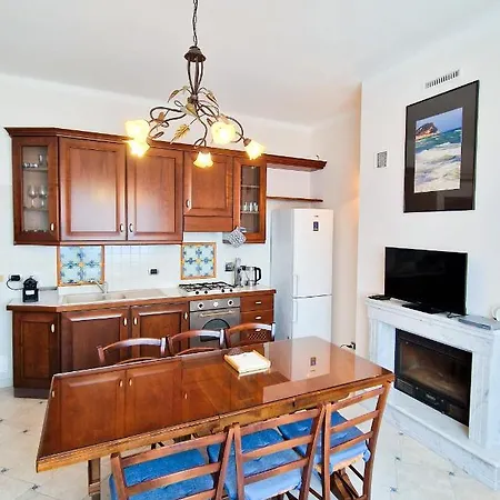 Tropical Garden - Full Floor * Varigotti