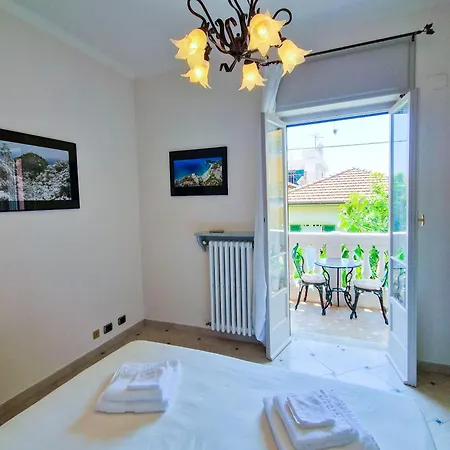 Tropical Garden - Full Floor