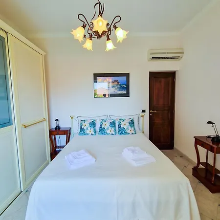 Tropical Garden - Full Floor * Varigotti